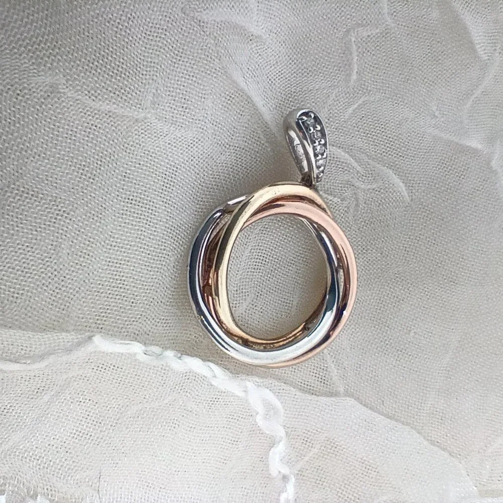 10K Tri Color Gold 4 Diamonds Trinity Style Circle Pendant - Picture 6 of 12
